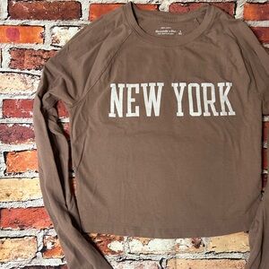 Abercrombie & Fitch Soft AF Collection Brown New York Long Sleeve Tee Size Small